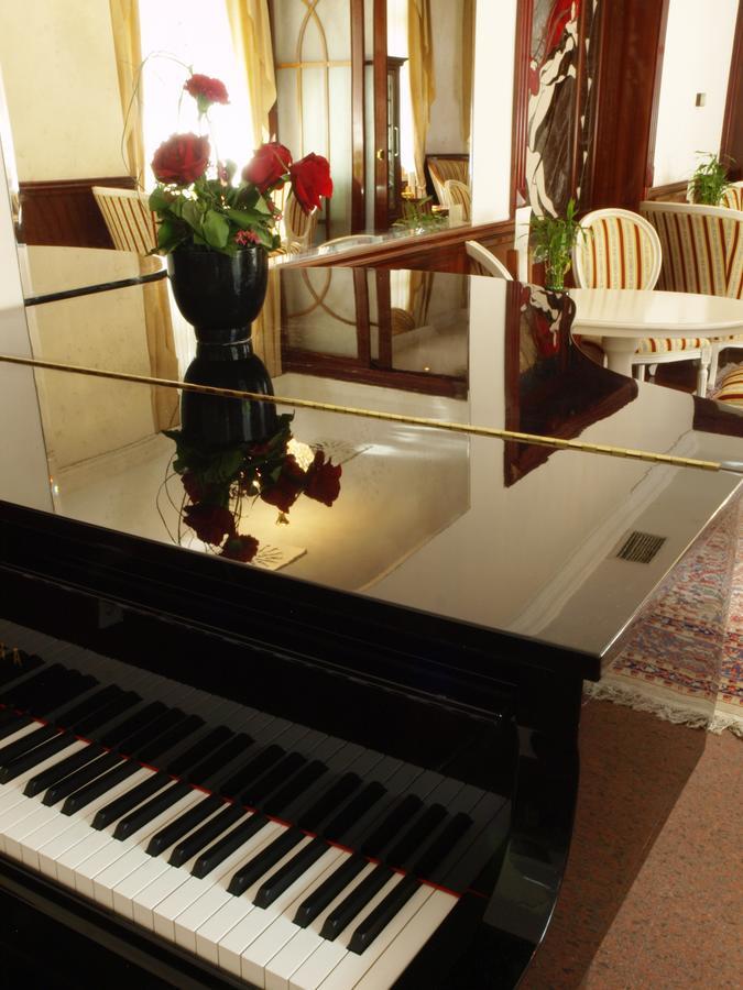 Mozart Hotel